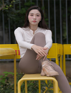 我可以尝一下你那里吗在线观看,光能使者中文版